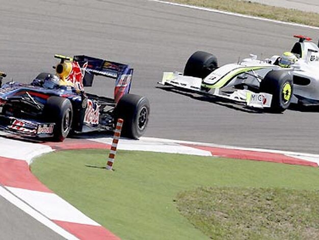 Button acecha a Vettel. No tardar&iacute;a en adelantarle.

Foto: AFP Photo / Reuters / EFE