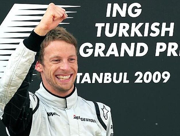 El piloto ingl&eacute;s de Brawn GP Jenson Button celebra su victoria en el Gran Premio de Turqu&iacute;a.

Foto: AFP Photo / Reuters / EFE