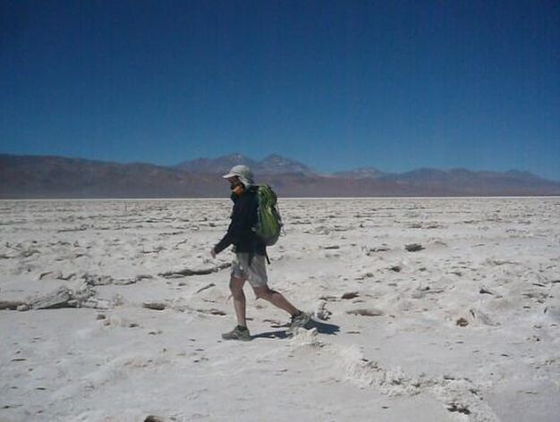 Fern&aacute;ndez-Ag&uuml;era, a paso lento.

Foto: Vistas del Atacama, el desierto m??do del mundo