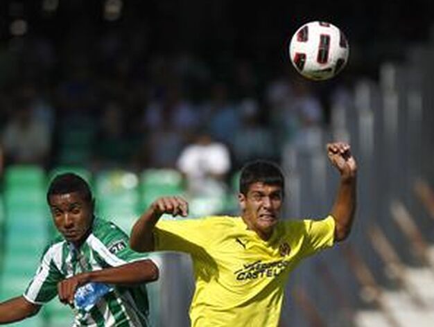 El Betis gana el &uacute;ltimo partido de la Liga al Villarreal B (2-1). / Antonio Pizarro