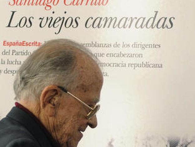 Santiago Carrillo en la presentaci&oacute;n de uno de sus libros.

Foto: Efe/Afp photo/Reuters