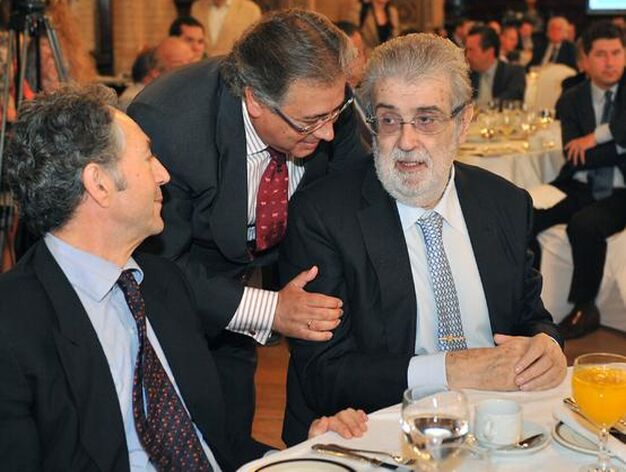 Con el alcalde de Sevilla, Juan Ignacio Zoido./ Juan Carlos V&aacute;zquez