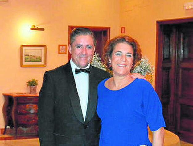 Manuel Estrella con su mujer Marta Dodero, en el Hotel Villa de Jerez.

Foto: Ignacio Casas de Ciria