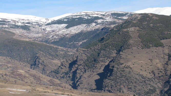 Vista aérea del Barranco del Río Grande de Bérchules.
