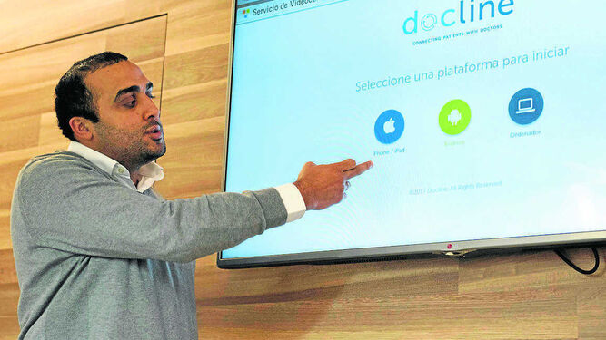 El CEO de docline.es, Omar Najid, explica las posibilidades de la plataforma.