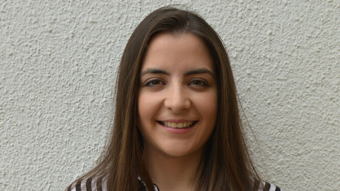 María del Carmen Gómez, estudiante de Tecnología Industrial y primera alumna de la Universidad de Málaga que realiza su proyecto de fin de grado con el programa Impulso TFG.