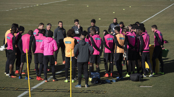 En los entrenamientos del Granada han participado muchos futbolistas a lo largo de la temporada que acaba de concluir.