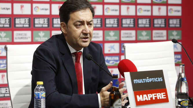 Antonio Fernández Monterrubio, nuevo director general del club, está teniendo mucho trabajo desde su llegada.