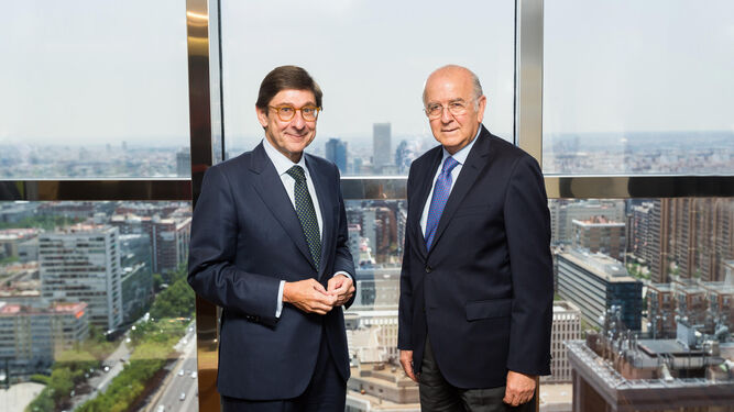 Los presidentes de Bankia y BMN, Ignacio Goirigolzarri y Carlos Egea.