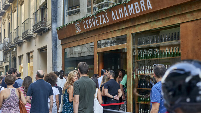 Nace el lugar para vivir Cervezas Alhambra con los cinco sentidos