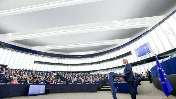 El presidente de la Comisión Europea, Jean-Claude Juncker, presidió ayer el debate del estado de la Unión en la sede de la Eurocámara en Estrasburgo.
