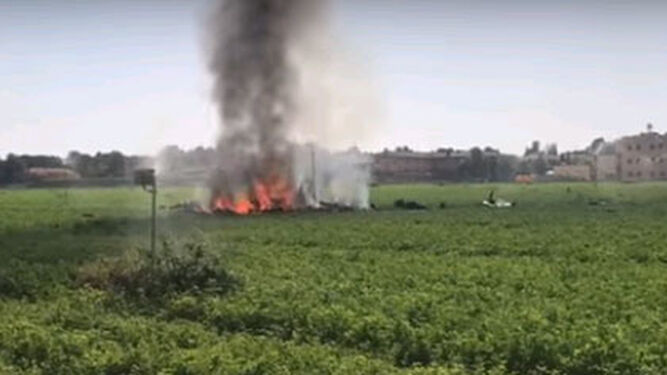 El Eurofighter  en llamas tras el accidente