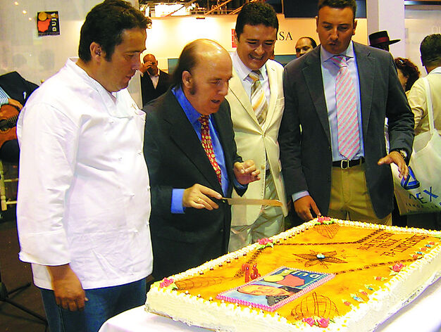 Chiquito de la Calzada celebra su 73 aniversario organizado por la empresa jerezana Veneciadores S.L. (2005)