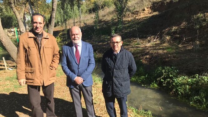 El parlamentario Miguel Castellano y el diputado Gregorio Cámara visitaron ayer Riofrío.