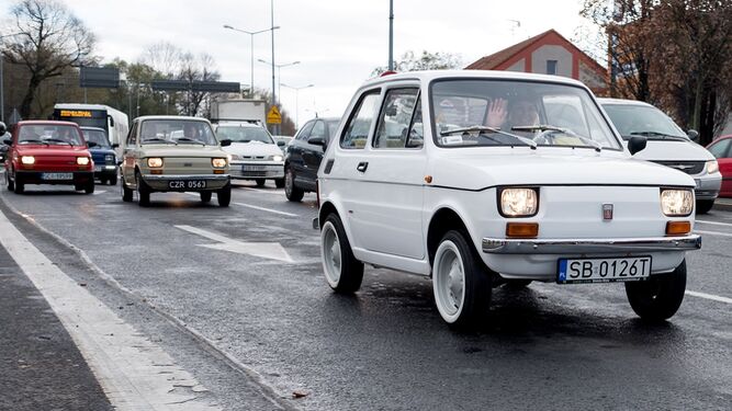El Fiat 126 fue adquirido por 2.000 euros y ha sido regalado a Tom Hanks.