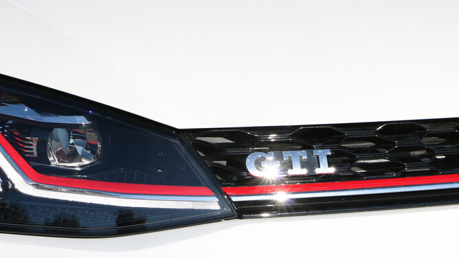 Volkswagen Golf GTI Performance 245 CV DSG | Galer&iacute;a de Fotos