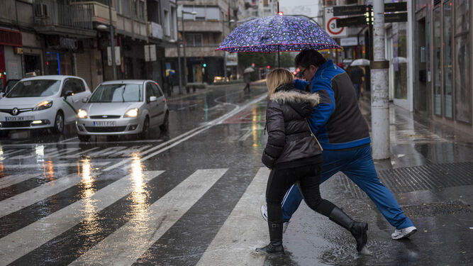 El invierno aterriza en Granada con un temporal de viento y nieve