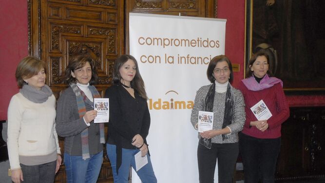 El Ayuntamiento de Granada y la Asociación Aldaima firmaron ayer el convenio de colaboración.