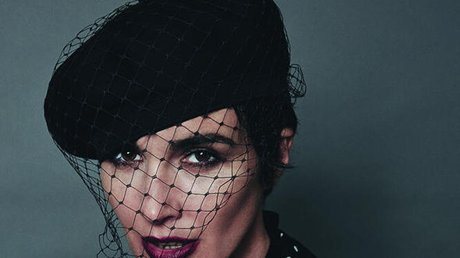 Paz Vega, en una portada de 'Elle'