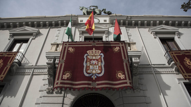Granada defenderá el plan de ajuste para esquivar la intervención de Hacienda
