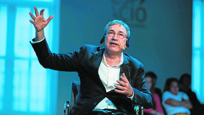 El escritor turco Orhan Pamuk, el pasado día 5 en la sede de la Fundación Telefónica, en Madrid.
