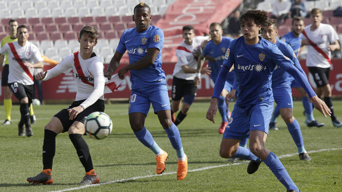 El Almería, un equipo poco prolífico en goles, ganó 0-3 al Sevilla Atlético hace poco.