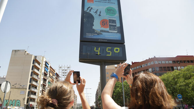 Registro de las temperaturas en plena calle durante el verano.