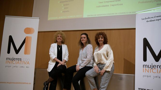 Vanessa Cantero, Vikki de la Higuera y Eva Martínez son tres empresarias que cumplen su primer año en la asociación.