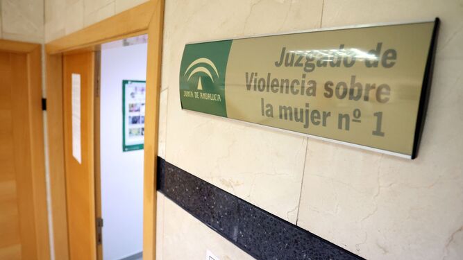Granada registró en noviembre 359 pulseras de alejamiento activas por casos de violencia de género