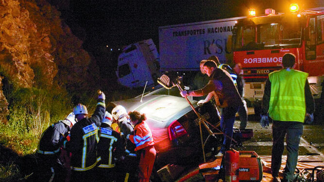 Imagen de archivo de un accidente en la N323 en Granada.