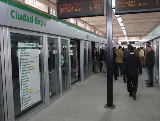 Estaci&oacute;n del metro a su paso por Ciudad Expo.

Foto: Jose Angel Garcia