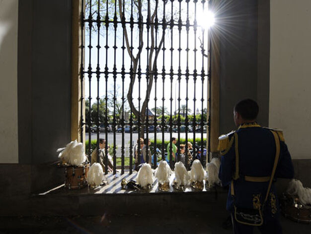 La espera de la salida procesional.

Foto: Antonio Pizarro