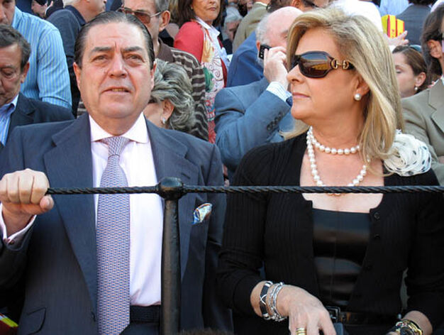 El presidente del Real Madrid, Vicente Boluda, y su esposa, Ver&oacute;nica Ceballos.

Foto: Victoria Ram&iacute;rez