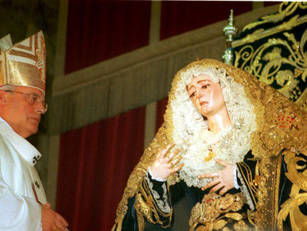 Coronaci&oacute;n de la Virgen de la Estrella en octubre de 1999.