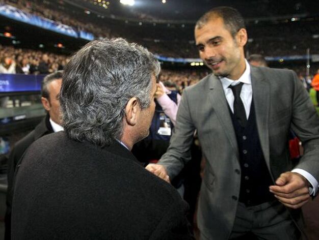 El Bar&ccedil;a gana al Inter en la vuelta de Eto'o y Mourinho al Camp Nou. / EFE &middot; AFP &middot; Reuters