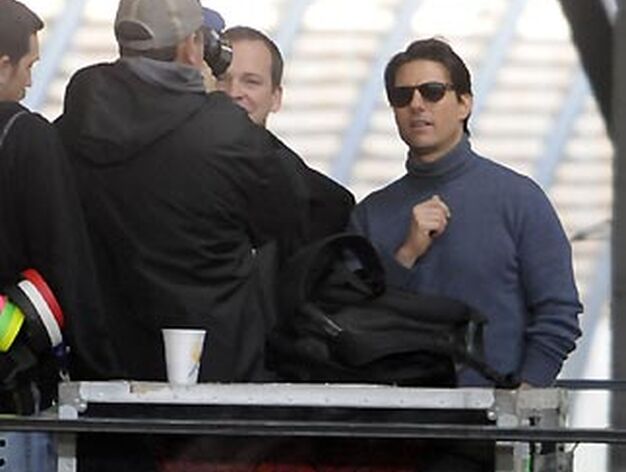 Los actores Tom Cruise y Peter Sarsgaard durante el rodaje del filme 'Knight&amp;Day' en la estaci&oacute;n de Santa Justa.

Foto: Juan Carlos V&aacute;zquez