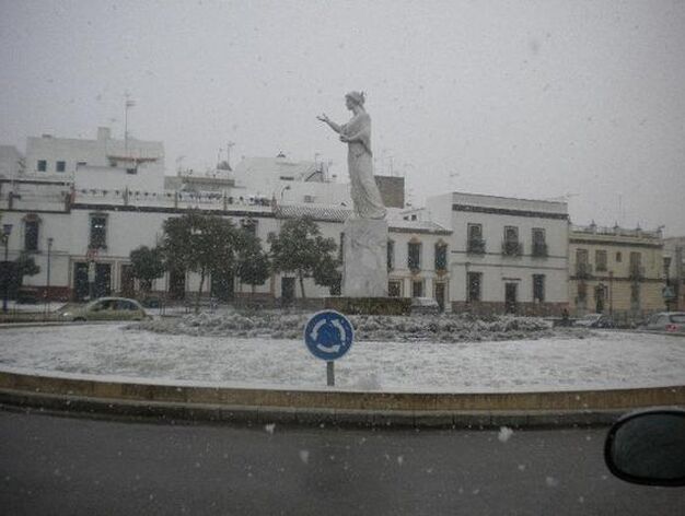 El municipio de Carmona lleno de nieve./ Mar&iacute;a San Rom&aacute;n Mu&ntilde;oz