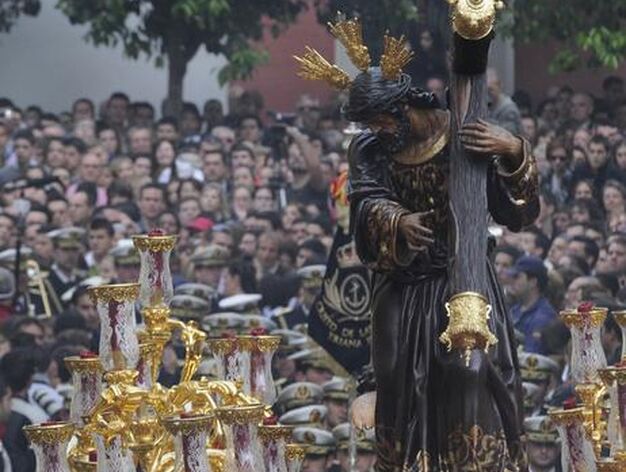 El Cristo de la Salud y La Virgen de la Candelaria en estaci&oacute;n de penitencia.

Foto: Juan Carlos  V&aacute;zquez