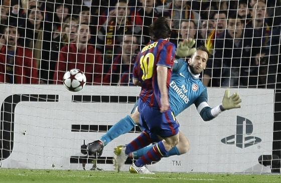 El Barcelona se clasifica para la semifinal de la Liga de Campeones tras ganar al Arsenal. / Reuters