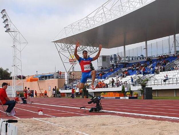 Las pistas de Bah&iacute;a Sur acogen las primeras pruebas del Iberoamericano de Atletismo

Foto: Rioja