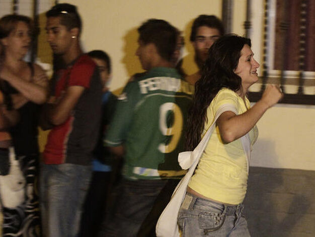 La joven accede desconsolada al lugar del suceso.

Foto: Antonio Pizarro