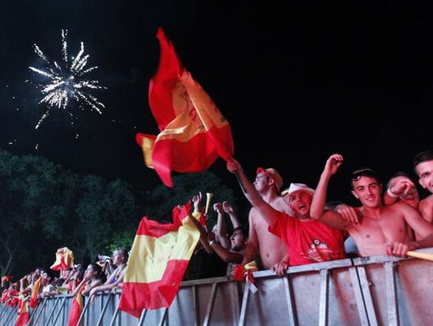 Ambiente en Camas, Sevilla tras la final del Mundial.

Foto: Agencias