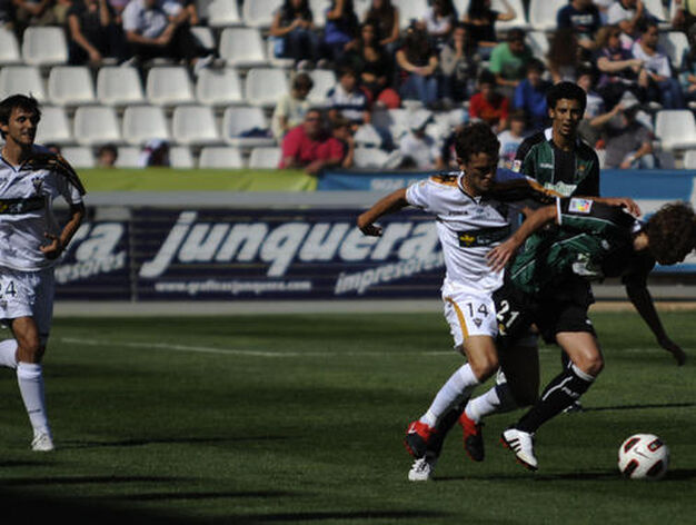 El Real Betis pierde 2-1 ante el Albacete Balompi&eacute; en el Carlos Belmonte.

Foto: LOF