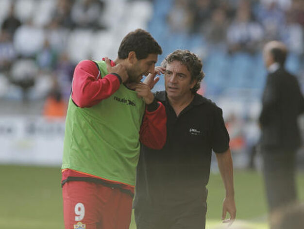 El Almer&iacute;a rompe su mala racha de principios de Liga al lograr ganar en La Coru&ntilde;a. / LOF
