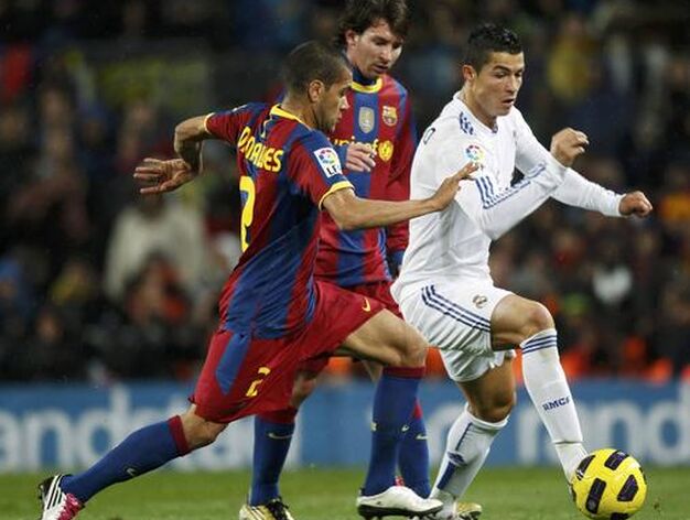 El Barcelona le endosa una 'manita' al Real Madrid de Mourinho en el Camp Nou. / Reuters