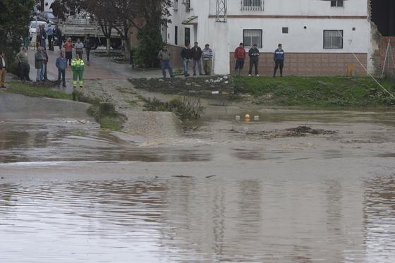 Las consecuencias de las fuertes lluvias en Lora del R&iacute;o. 

Foto: Jos&eacute; &Aacute;ngel Garc&iacute;a