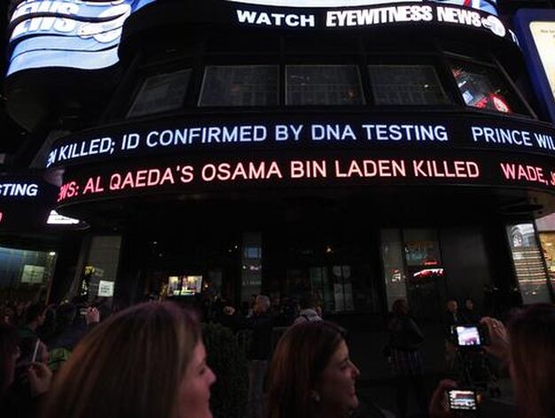 Un letrero neoyorquino anuncia la muerte de Ben Laden.

Foto: AFP/Reuters/EFE