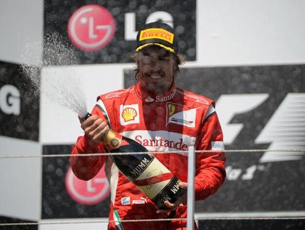 Fernando Alonso, en el podio del Gran Premio de Europa.

Foto: AFP Photo