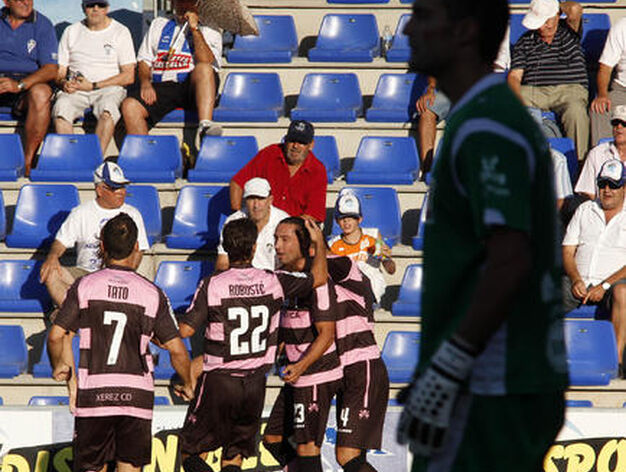 El Xerez vence a domicilio al Alcoyano con un gol de Jos&eacute; Mari (0-1). / LOF