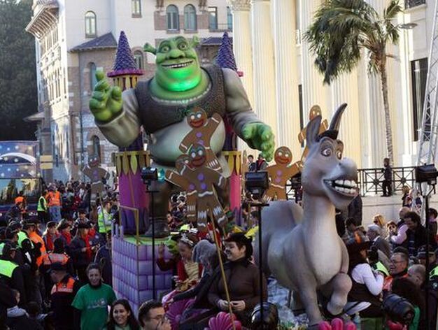 La Cabalgata de los Reyes Magos llen&oacute; las calles de M&aacute;laga de ilusi&oacute;n

Foto: Migue Fernandez